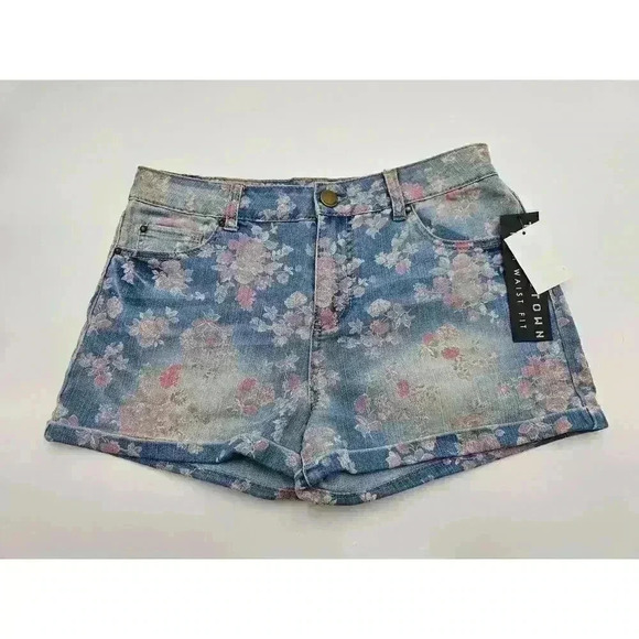 Tinseltown Women's Size 8 High Waist Floral Denim Short NWT - Picture 1 of 6
